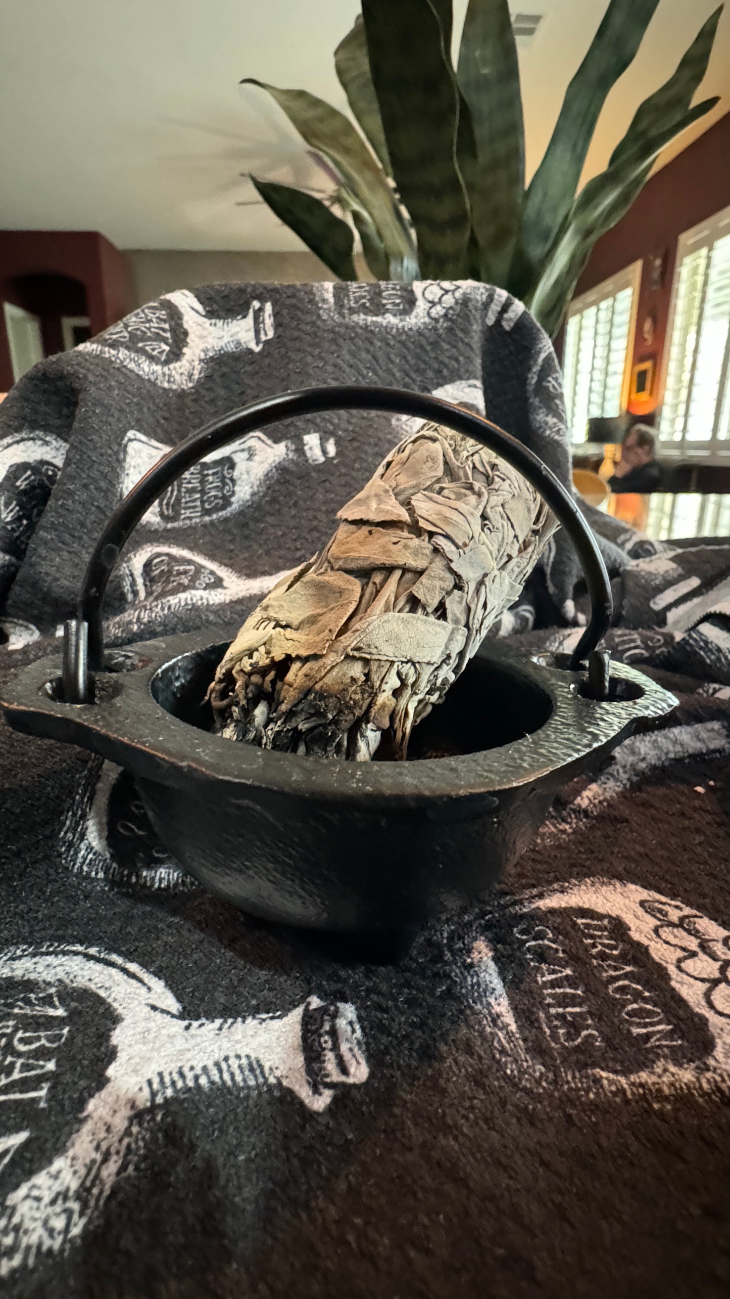 Mini Cast Iron Cauldron | A Witch’s Perfect Companion for Potion Playtime, Smudging, and Incense Burning